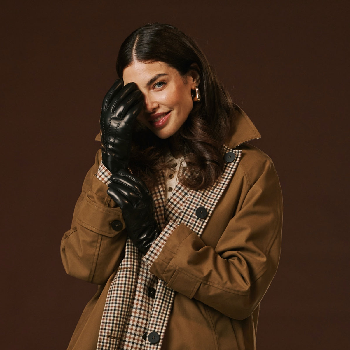 Bella (black) - Italian lambskin leather gloves with lambswool lining & touchscreen feature